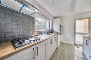 Photo 15- click for photo gallery